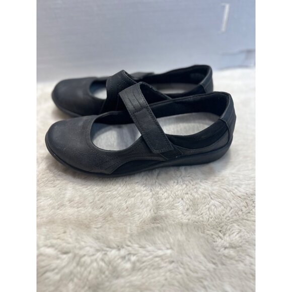 Clarks Womens Mary Jane Black Shoes Size 8 - Picture 1 of 6